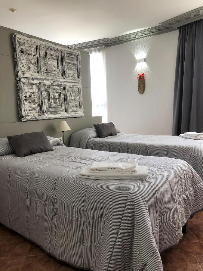 Apartamentos Los Angeles Alcañiz Екстериор снимка