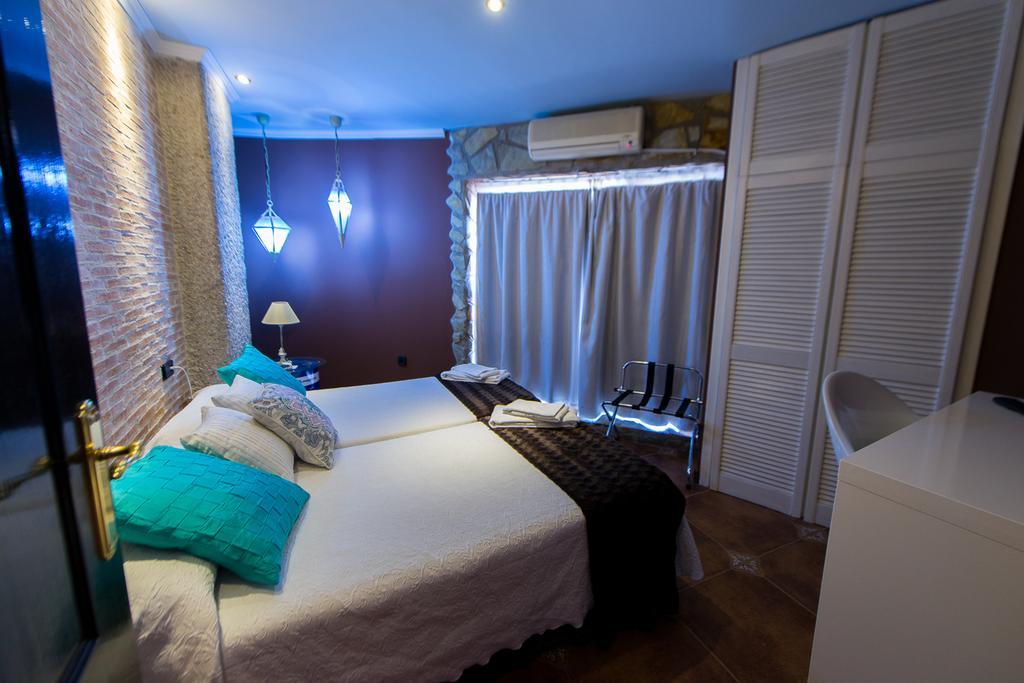 Apartamentos Los Angeles Alcañiz Екстериор снимка