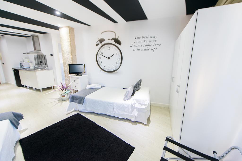 Apartamentos Los Angeles Alcañiz Екстериор снимка