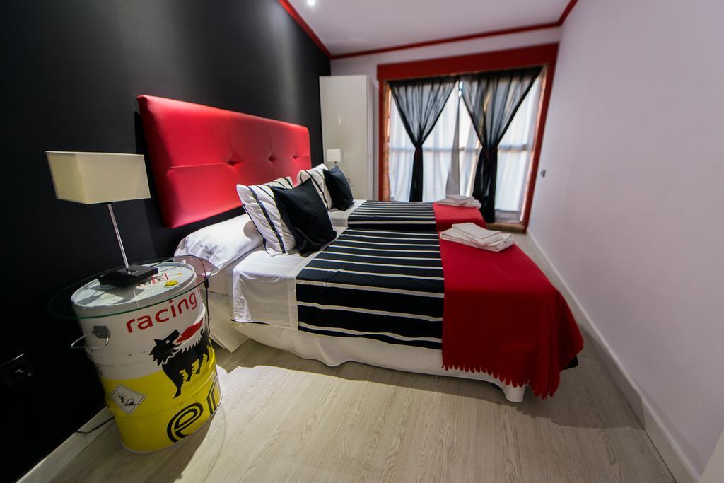 Apartamentos Los Angeles Alcañiz Екстериор снимка