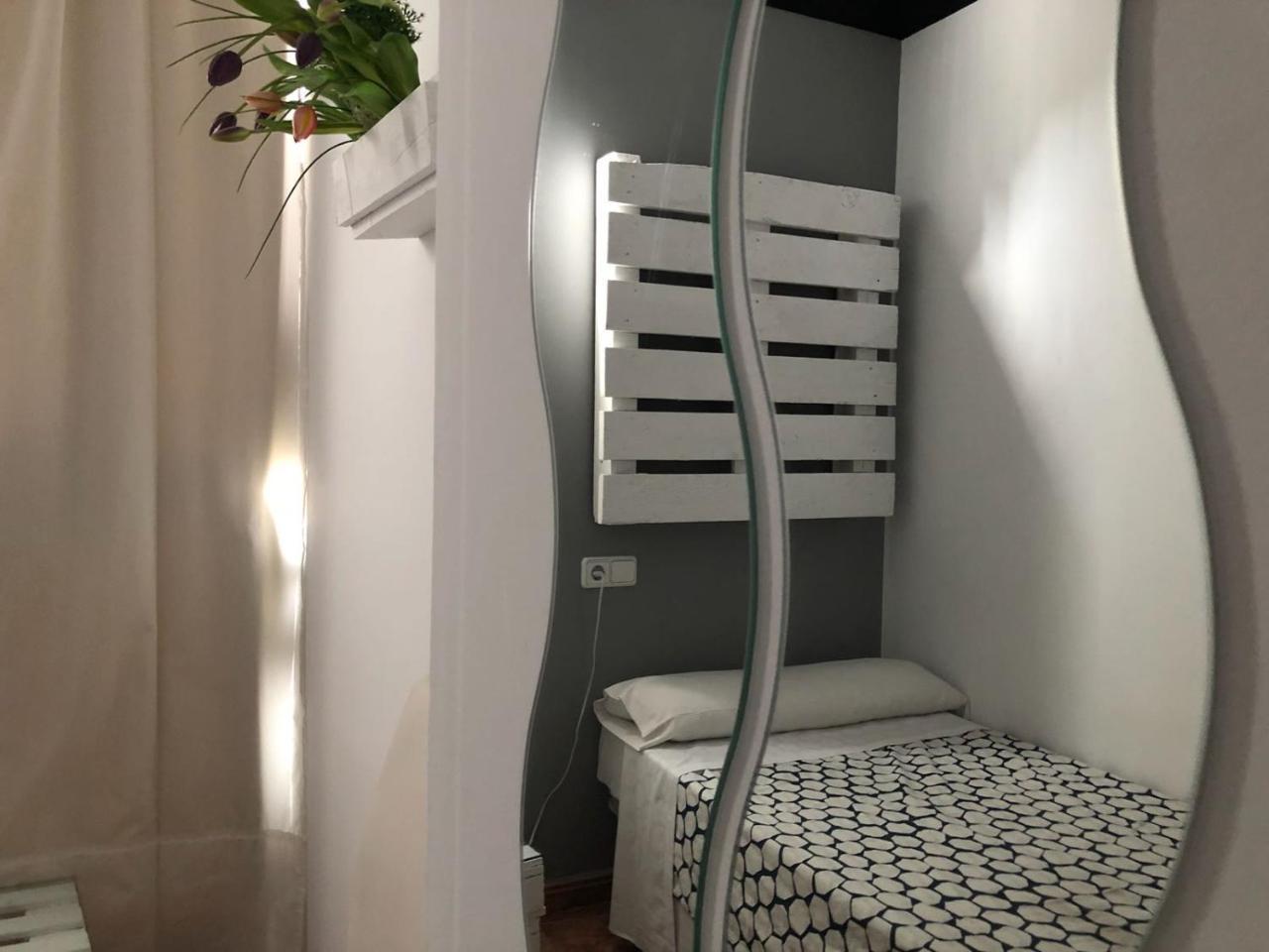 Apartamentos Los Angeles Alcañiz Екстериор снимка