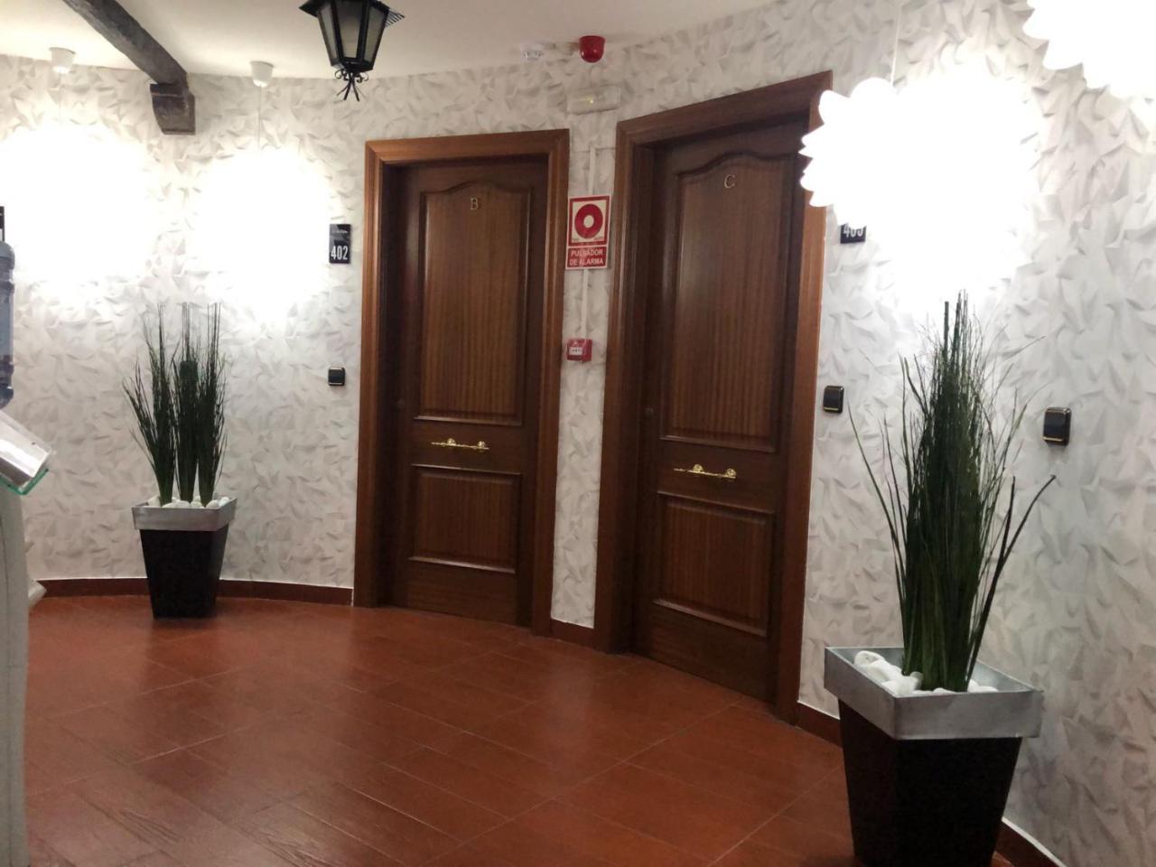 Apartamentos Los Angeles Alcañiz Екстериор снимка