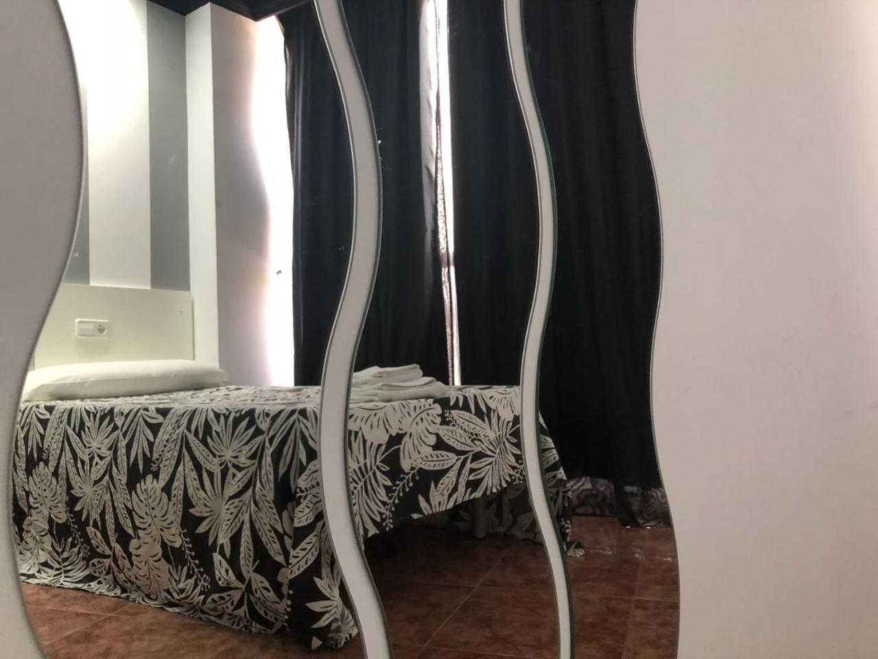 Apartamentos Los Angeles Alcañiz Екстериор снимка
