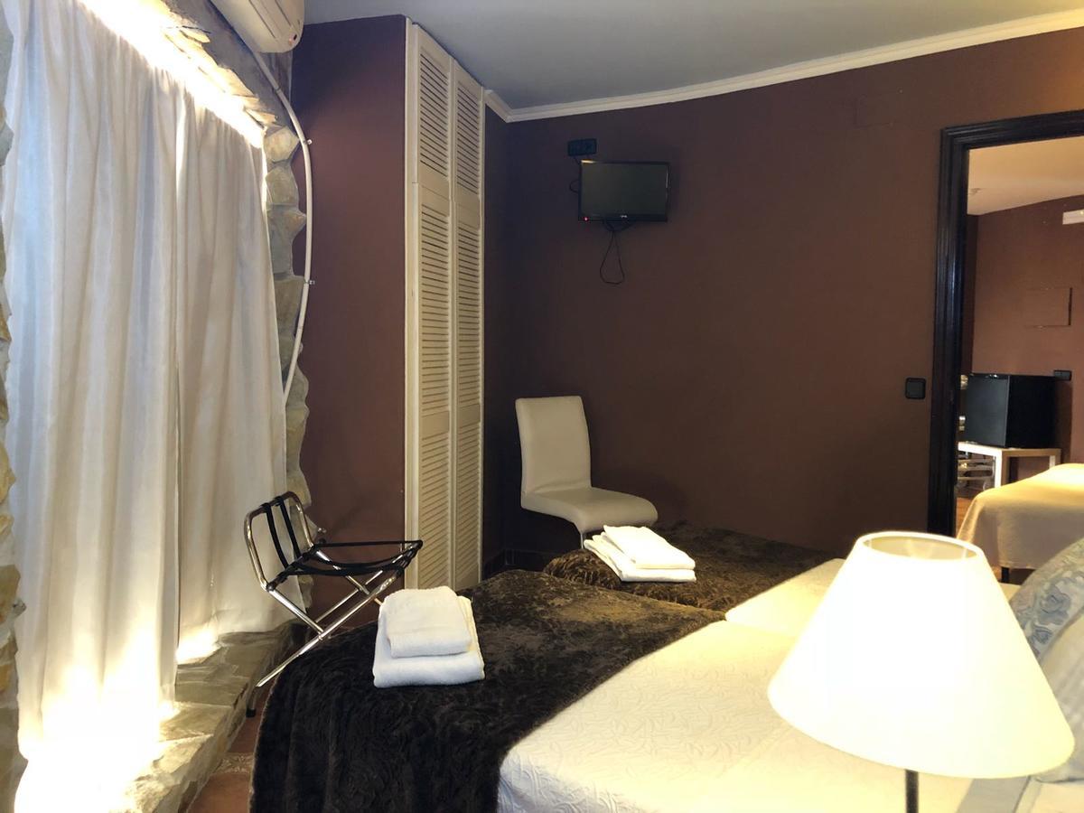 Apartamentos Los Angeles Alcañiz Екстериор снимка